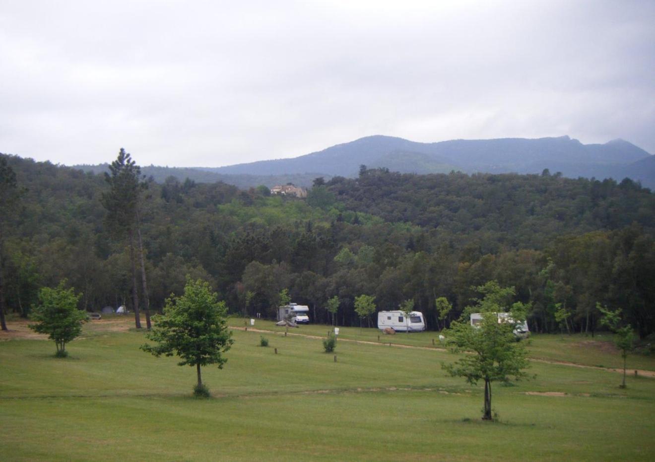 Camping Macanet De Cabrenys Exterior photo