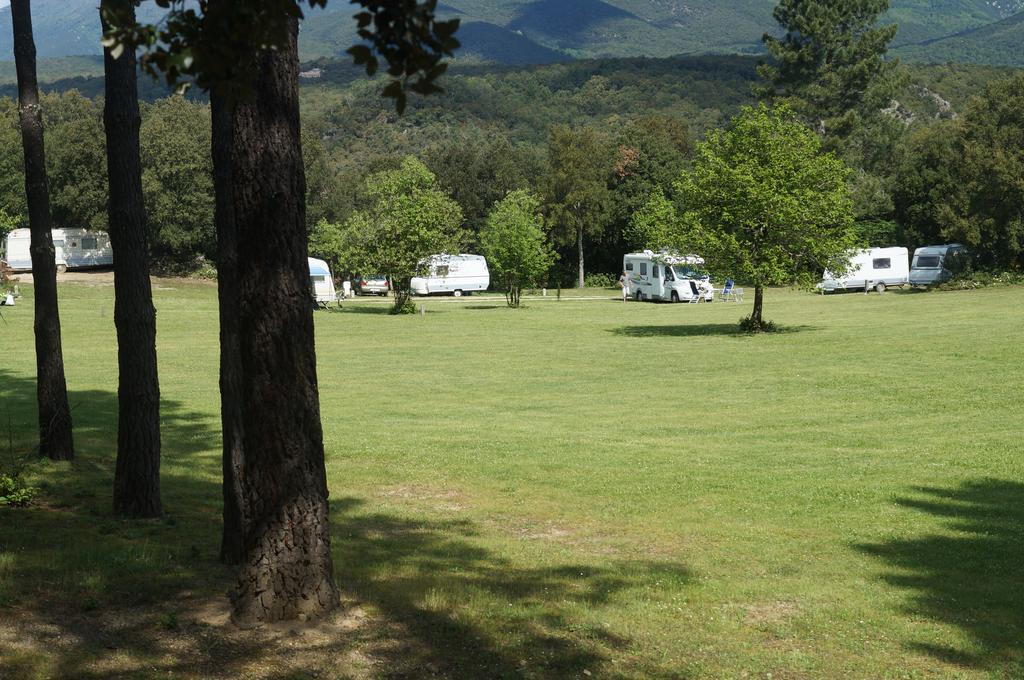 Camping Macanet De Cabrenys Exterior photo